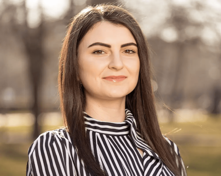Запознайте се с Елена, нашето ново попълнение в Google Performance екипа.